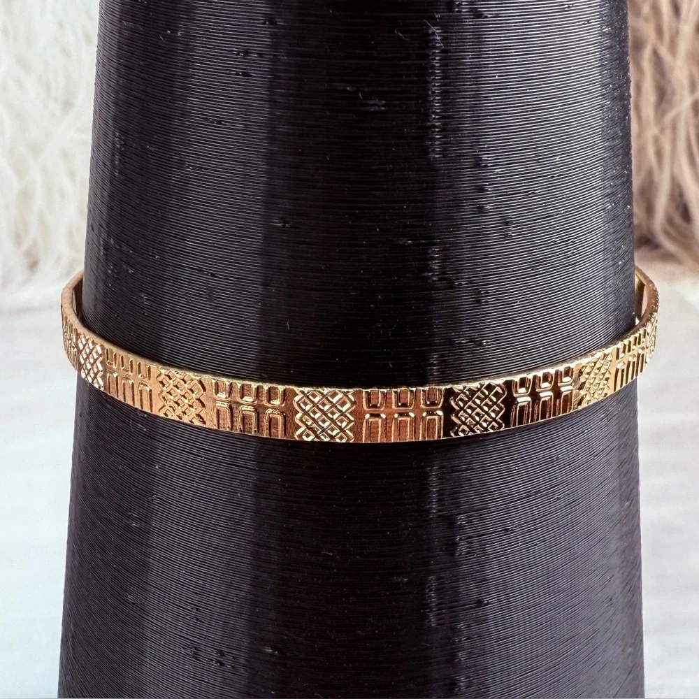 Elegant Goldtone Textured Bangle Bracelet